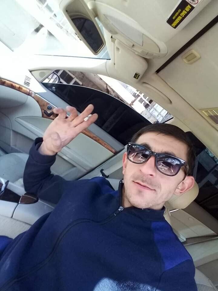  20303087  Arman, 39 ,    