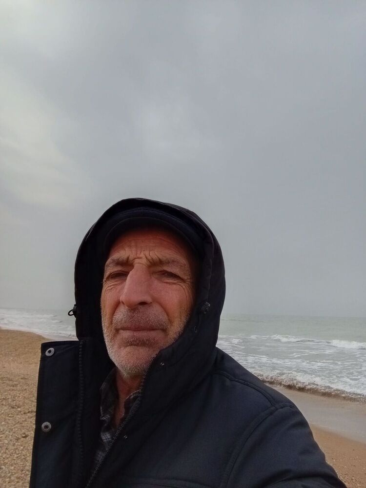  43133177  Cerkez, 56 ,    