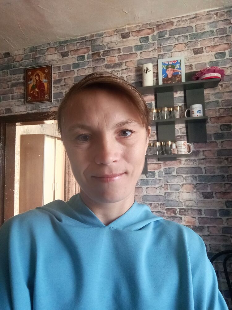  53922867  Elena, 43 ,    