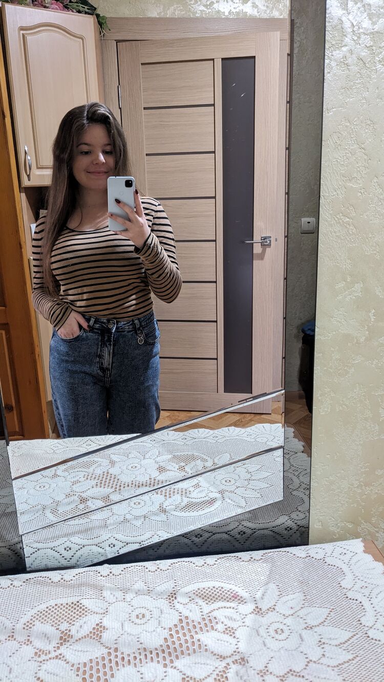  47966037  Sofia, 24 ,    