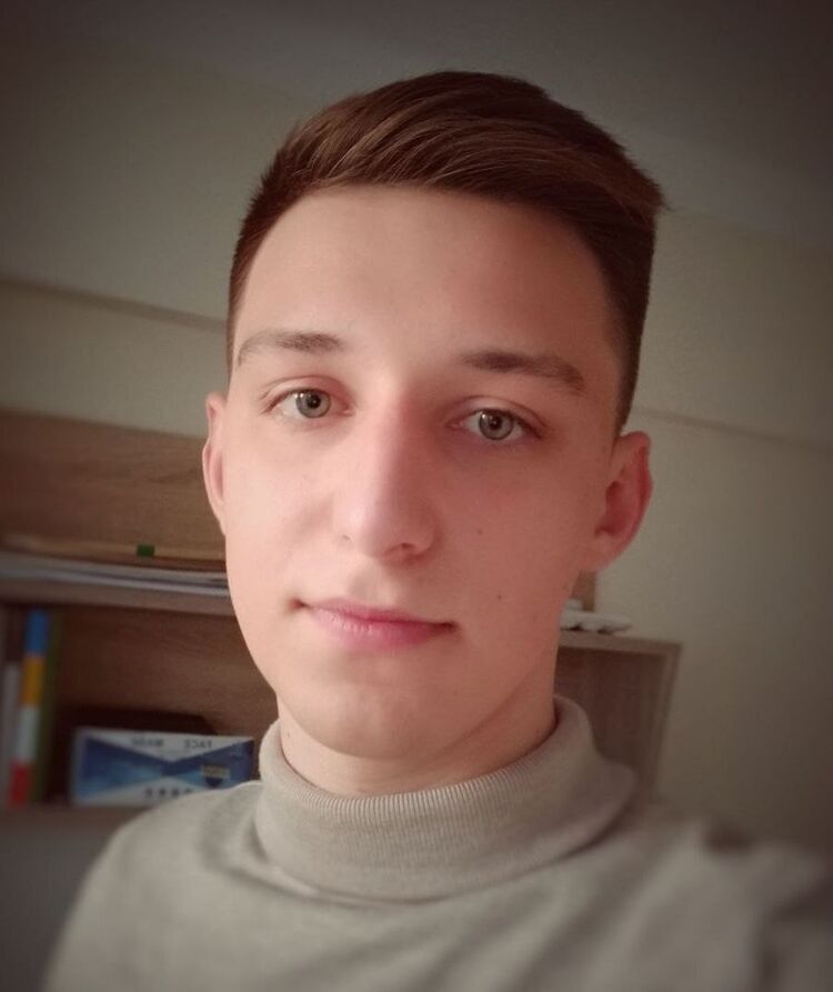  49327567  , 23 ,    
