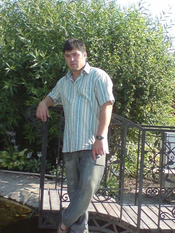  25168697  Safar, 42 ,    