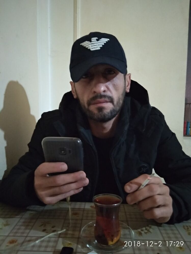  14756817  Nicat, 37 ,    