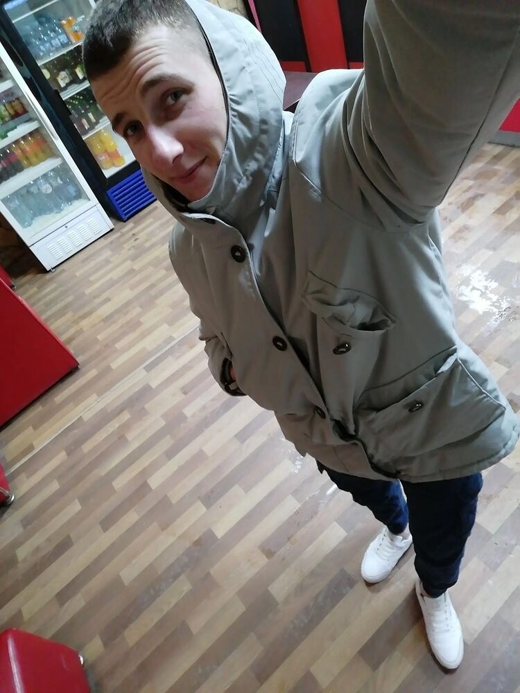  31801317  , 28 ,    