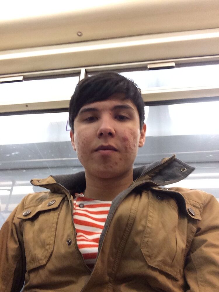  ,   Bekzod, 32 ,  