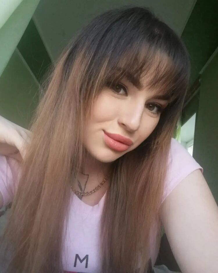  ,   Maria, 27 ,   ,   