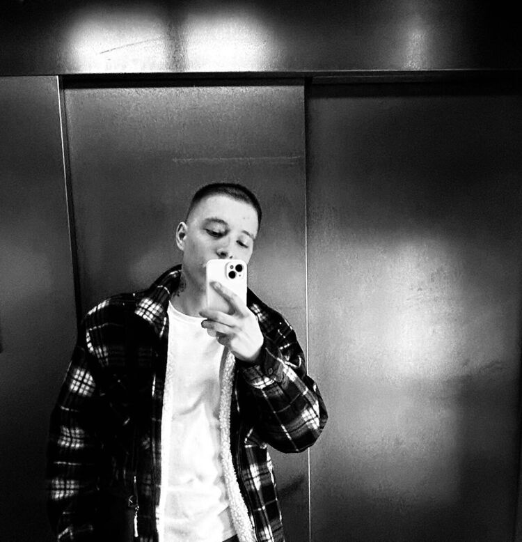 ���� 43261787 ����� ������, 22 ����, ���� ���������� � ������