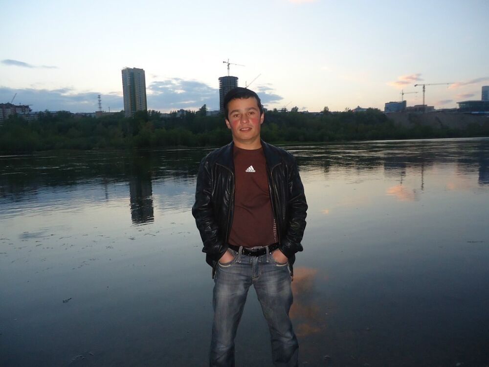  10133027  Gayrat, 40 ,    