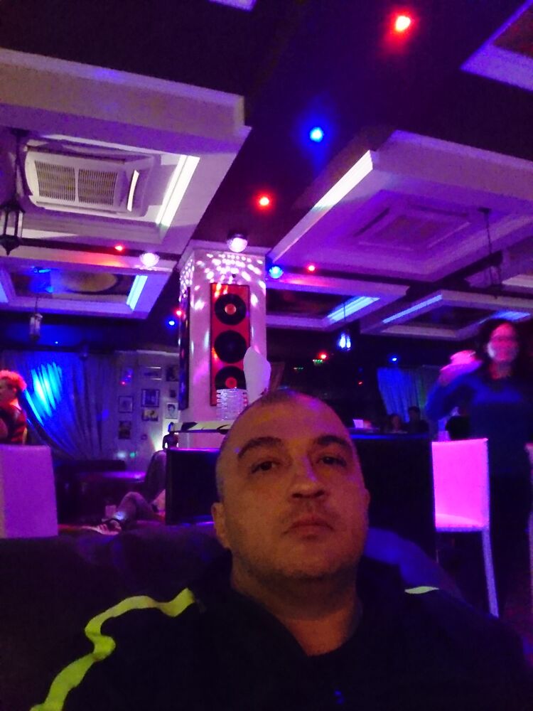  35900067  Aleks, 50 ,    