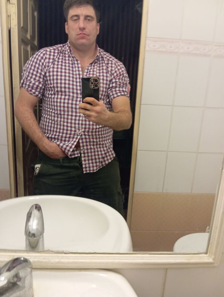  48484057  , 34 ,    