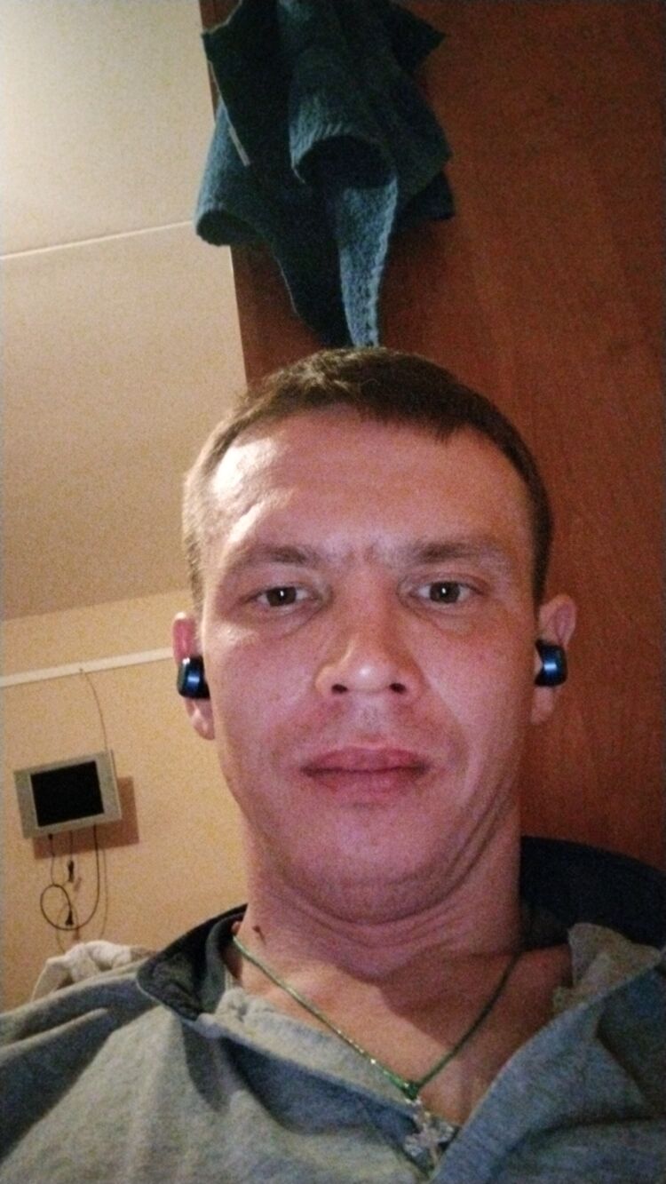  40597237  , 35 ,    