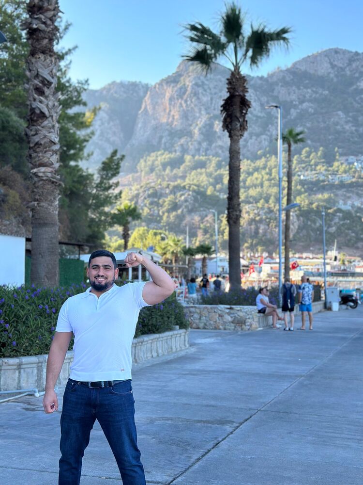  51043217  Ravid, 29 ,    