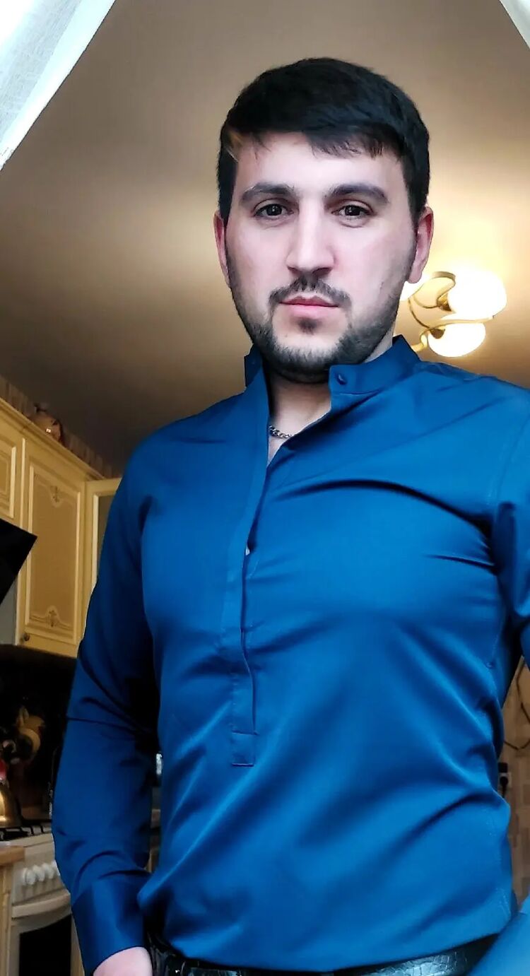  37637797  , 33 ,    -