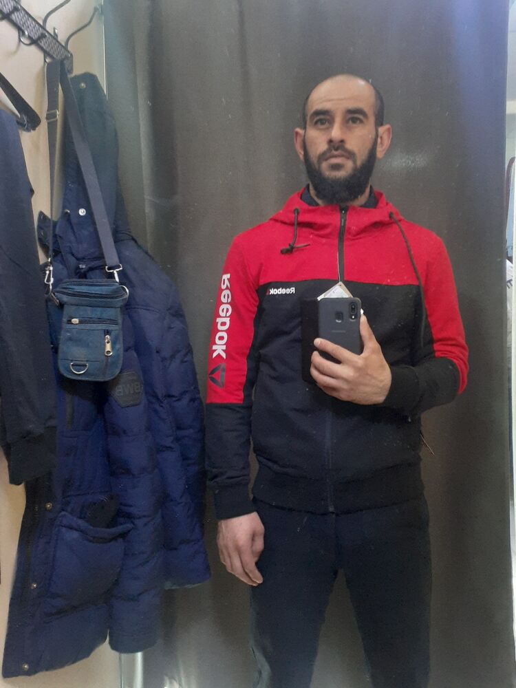  22927727  MUZAFFAR, 36 ,    -