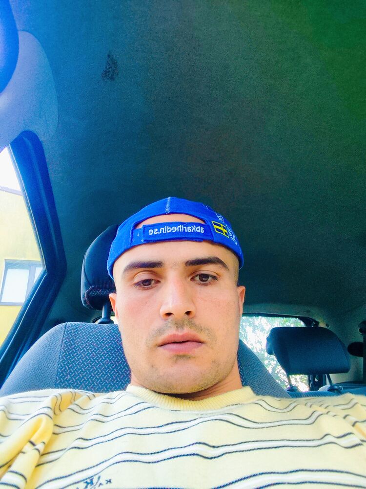  ,   Farhod, 28 ,   ,   