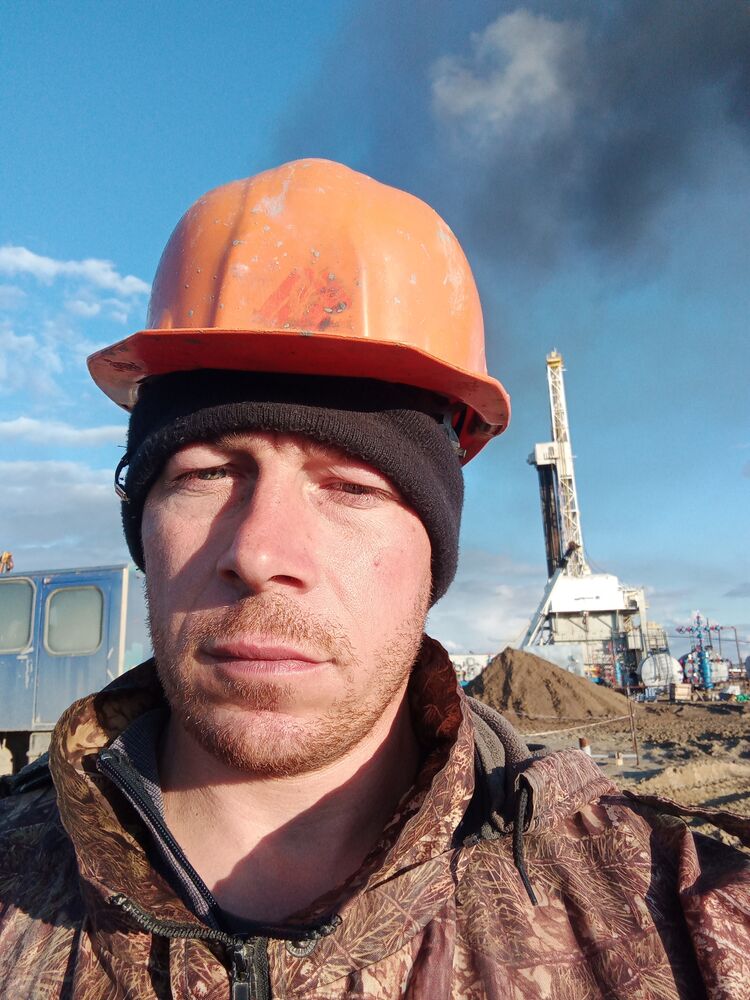  ,   Viktor, 36 ,     , c 