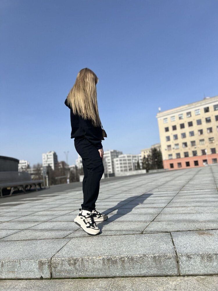  44372077  , 33 ,    