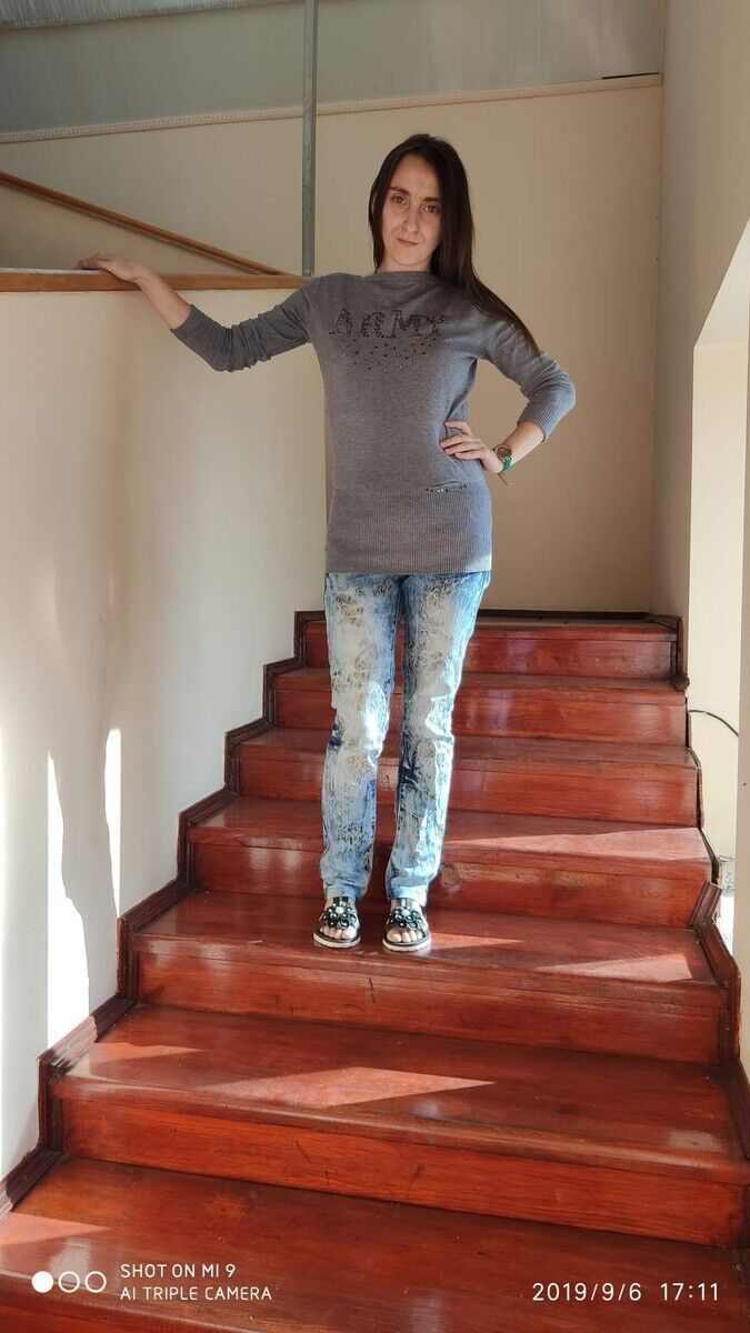  21157337  Taniusa, 36 ,    