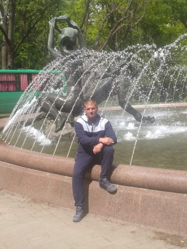  20051847  Dmitrij, 40 ,    