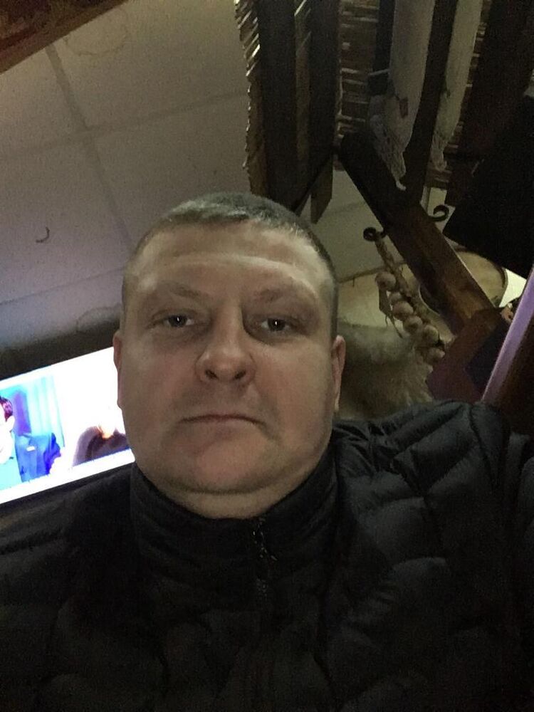  23640127  Paul, 34 ,    