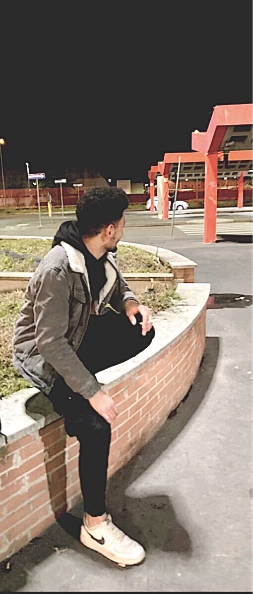  Milan,   Emad, 24 ,   ,   