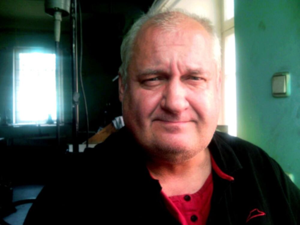  22974177  Valeri, 63 ,    