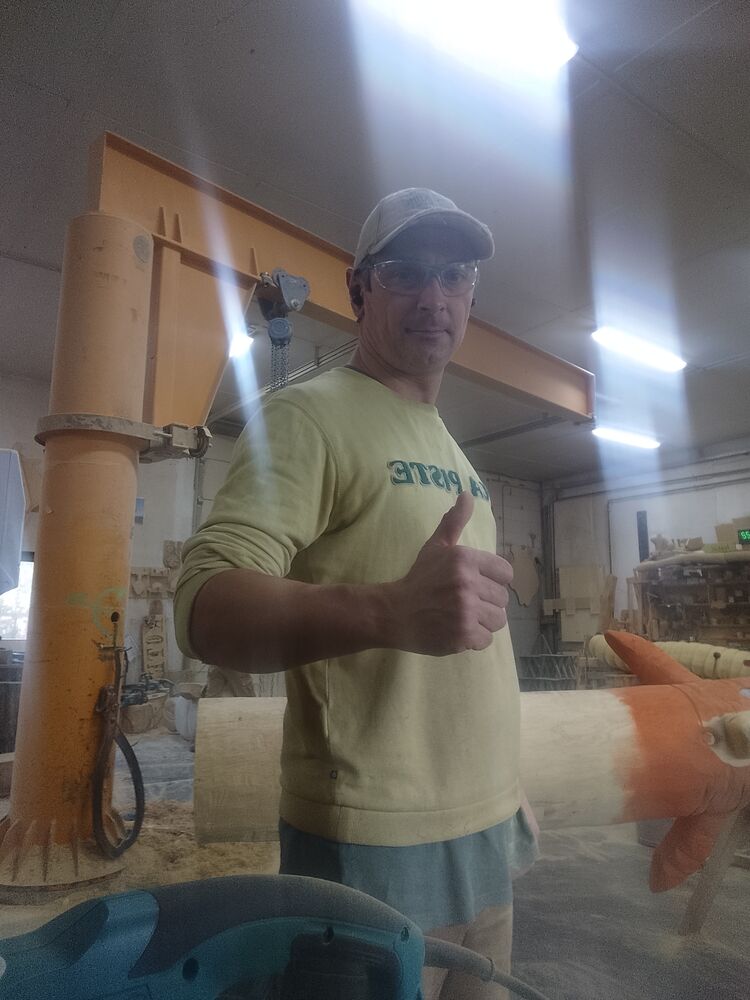  47141127  Denis A, 46 ,    