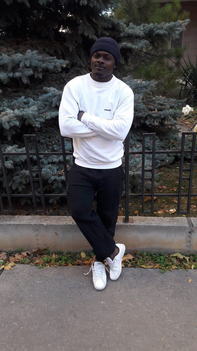  ,   Yannick, 34 ,   ,   , c 