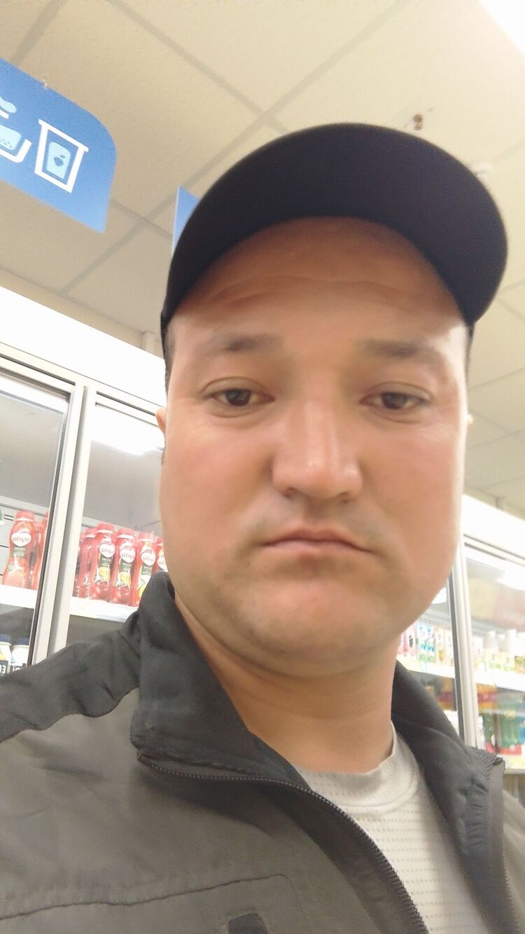  51869367  Doston, 33 ,    