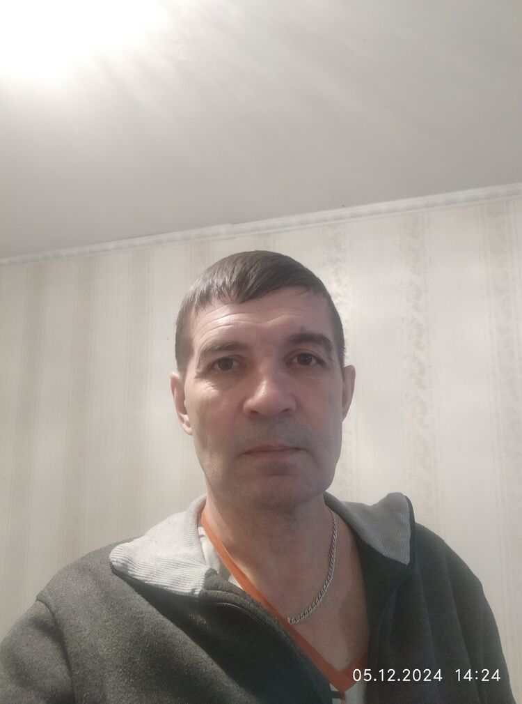  48027677  , 51 ,    