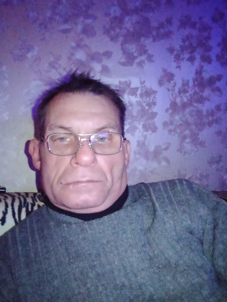  40519267  , 54 ,    
