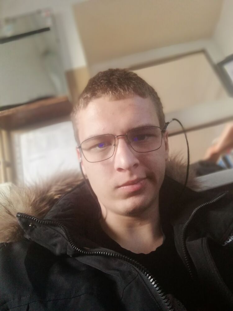  42217497  Andrey, 23 ,    