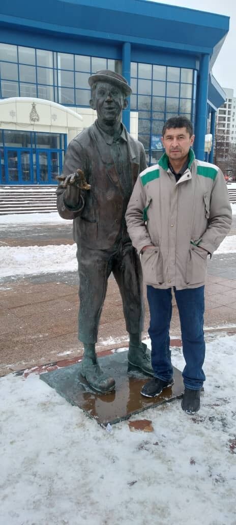  28252337  Zakir, 52 ,    