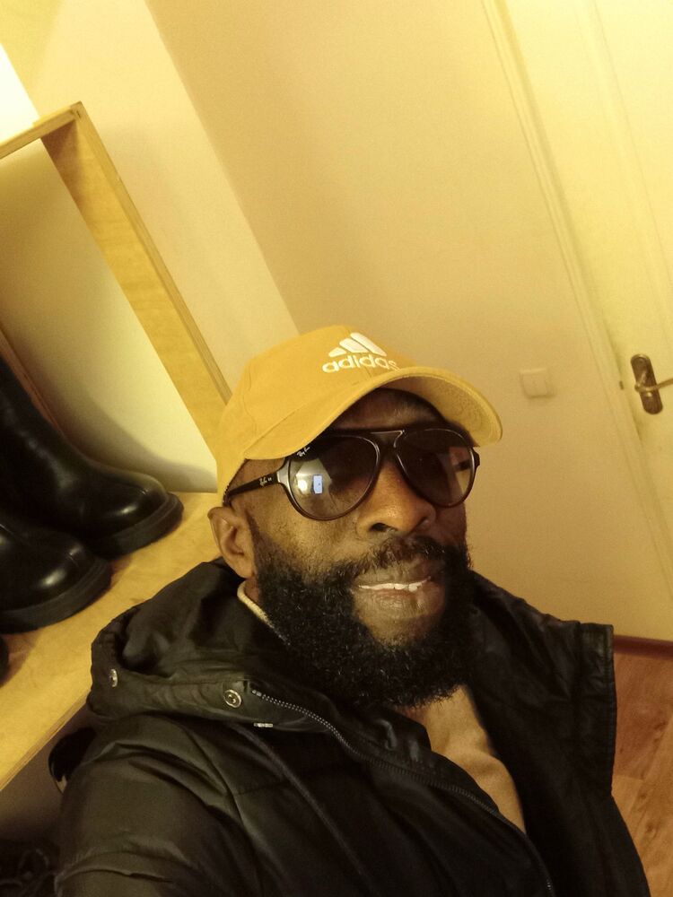  54007237  Alexandri, 54 ,    