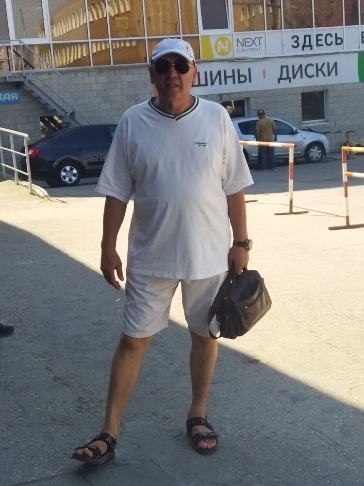  52890317  Anar, 49 ,    