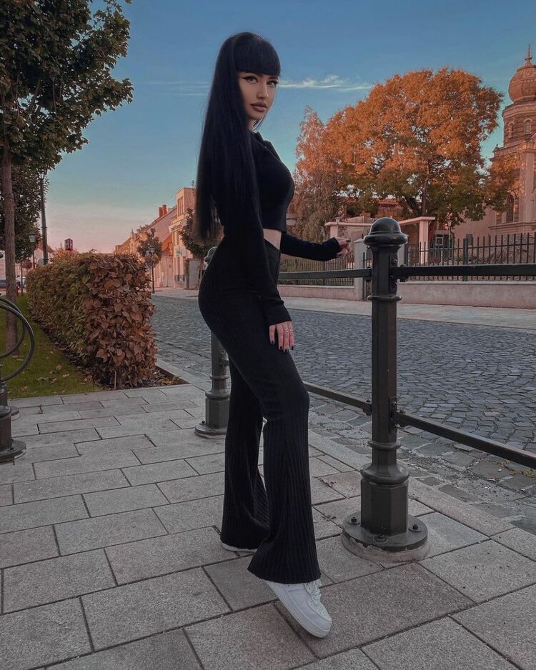  37384067  , 22 ,    -