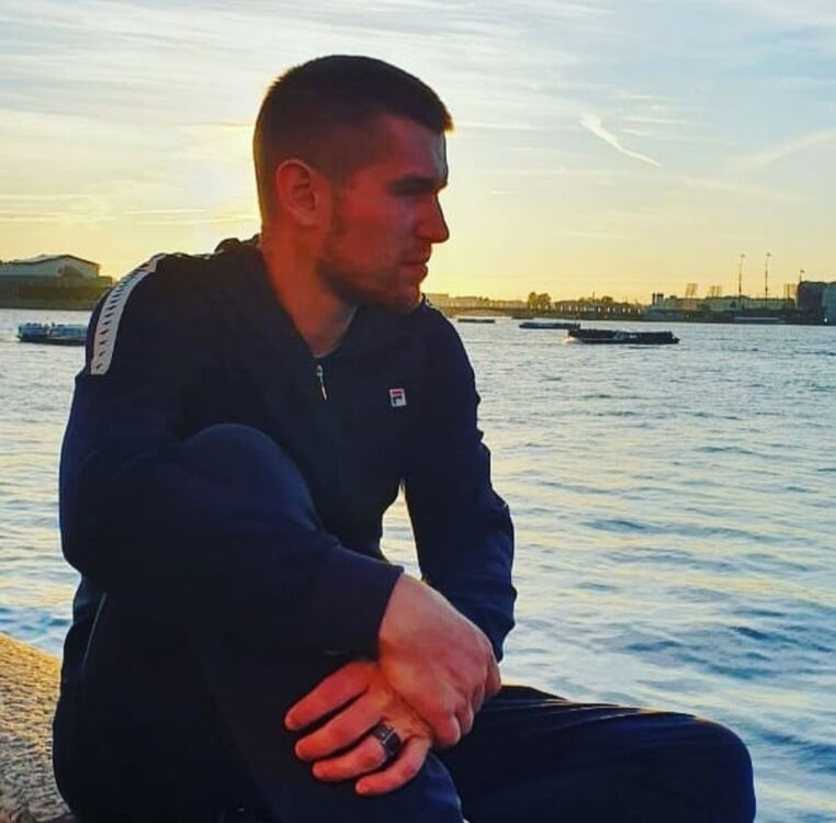  30329087  , 33 ,    -