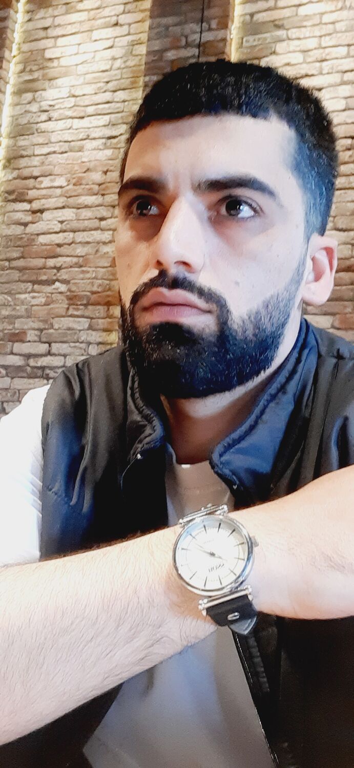  27048747  Alex, 32 ,    