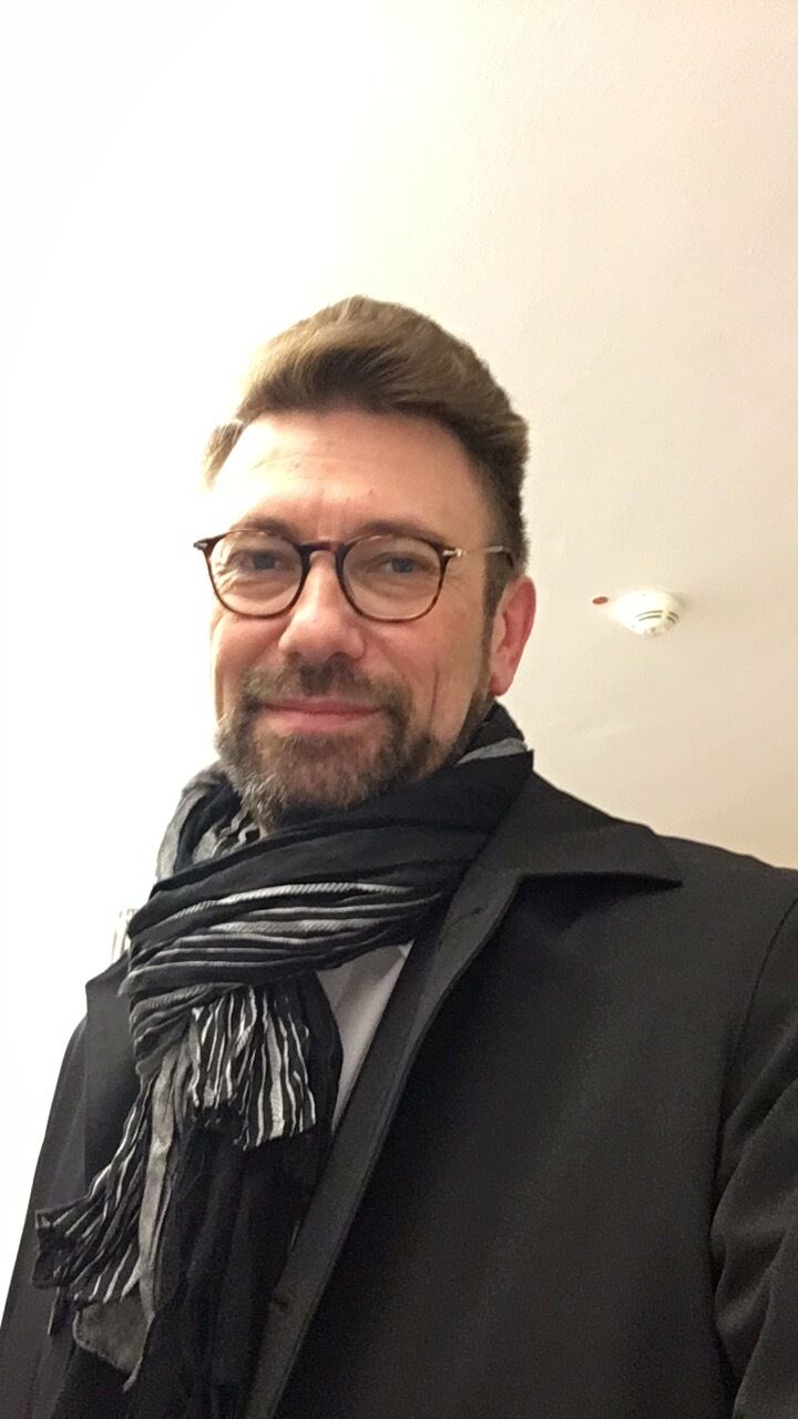  50902107  lex, 48 ,    Stuttgart