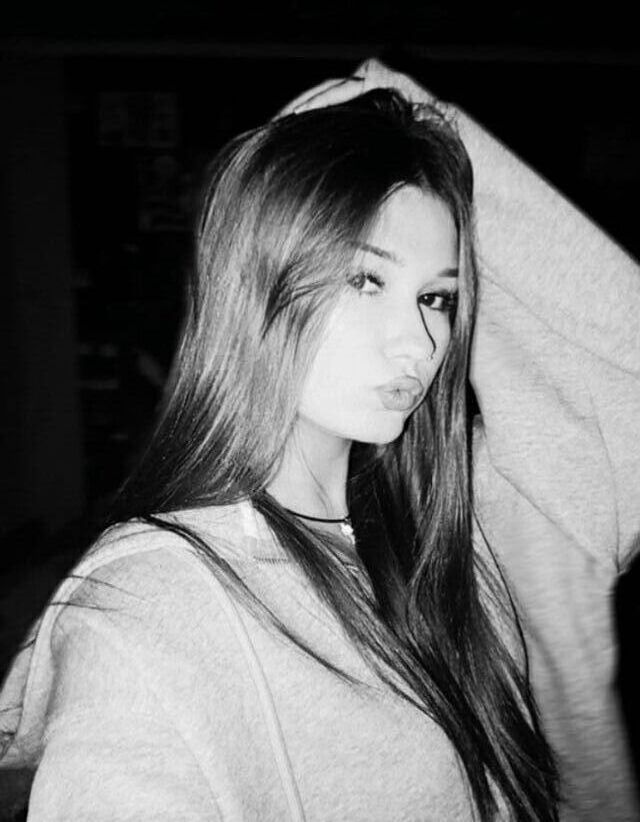  54000957  Katya, 18 ,    