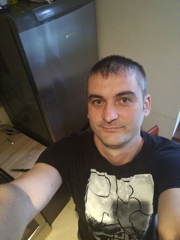  Bielany Wroclawskie,   Dmitriy, 42 ,   