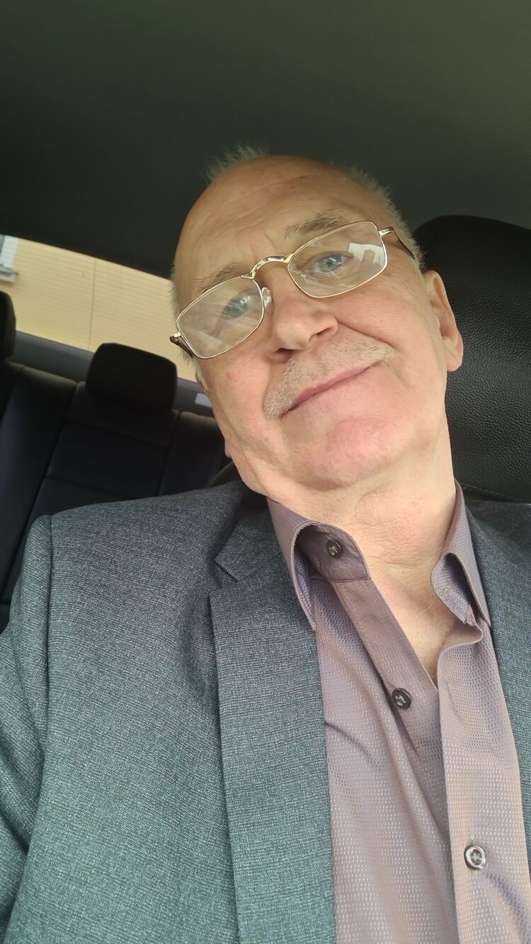  52966707  Anatoly, 65 ,    -