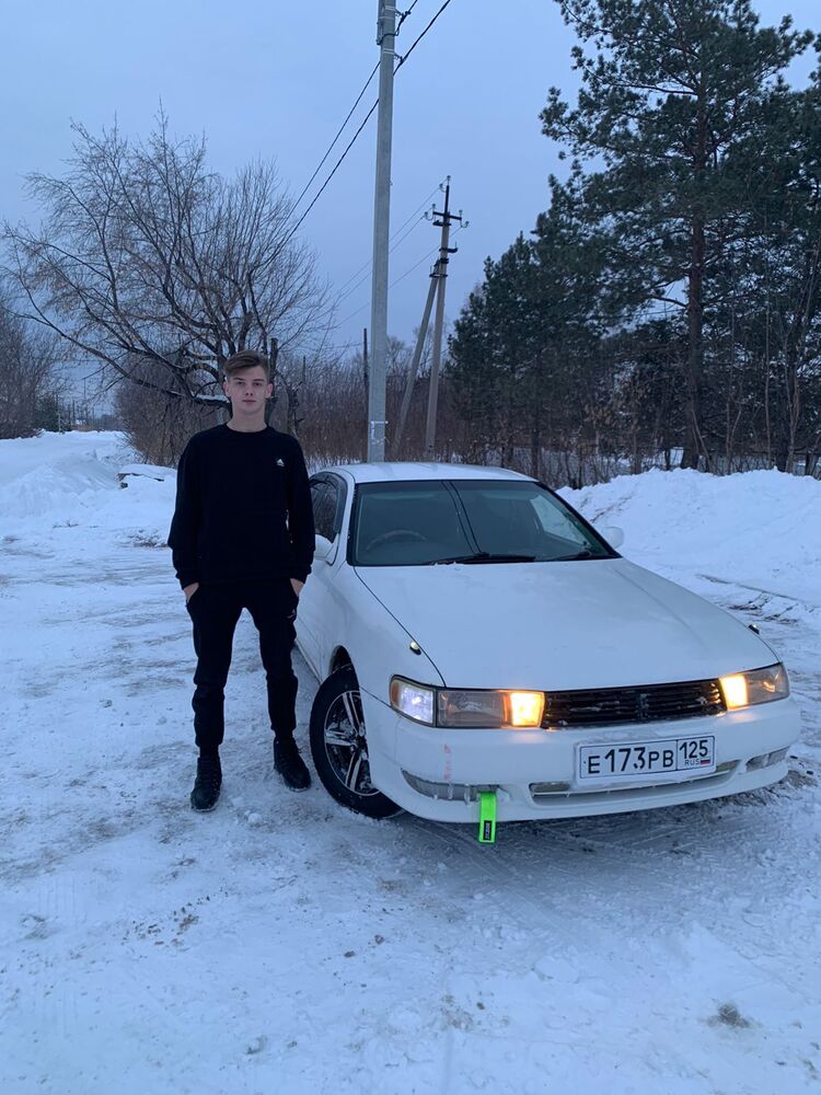  ,   Ivan, 20 ,  