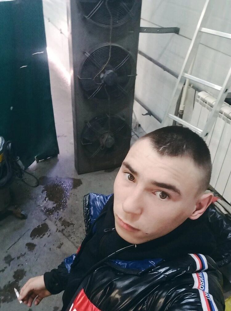  49337987  , 23 ,    Lorton