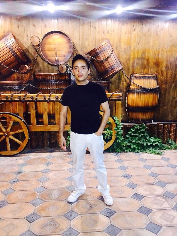  ,   Rustam, 38 ,   ,   , c 