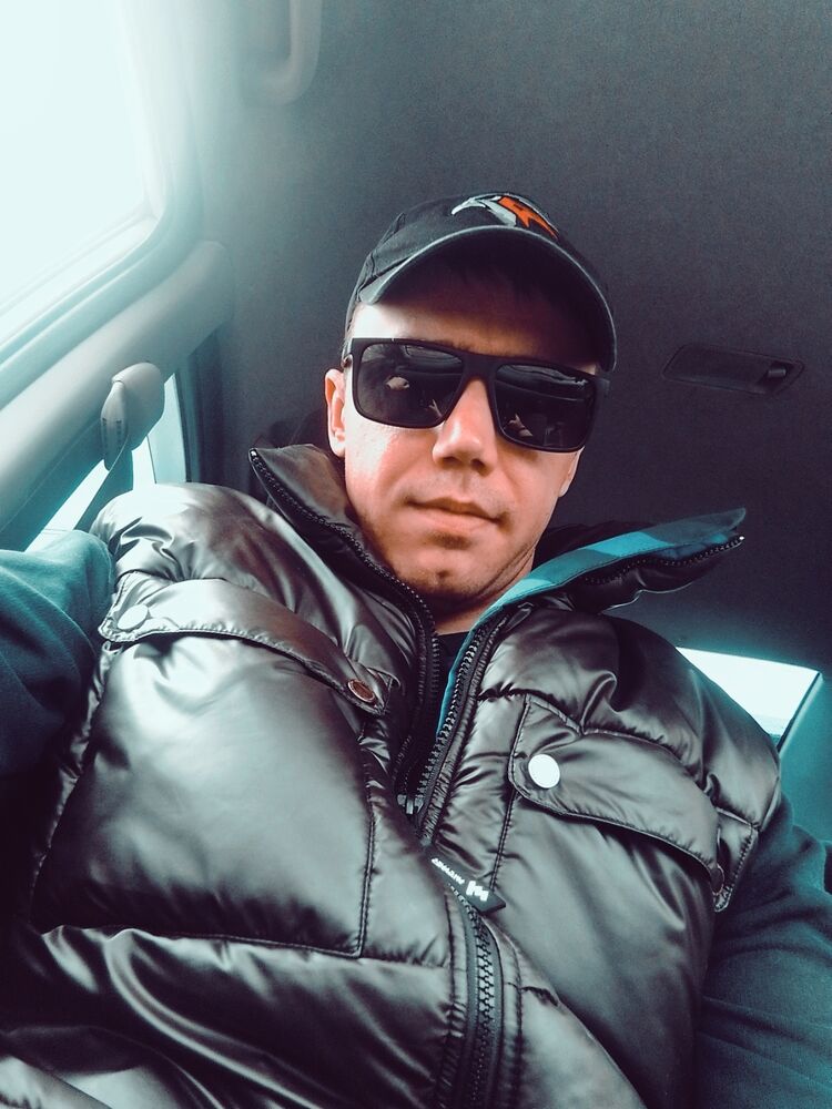  ,   Artemka, 35 ,   ,   