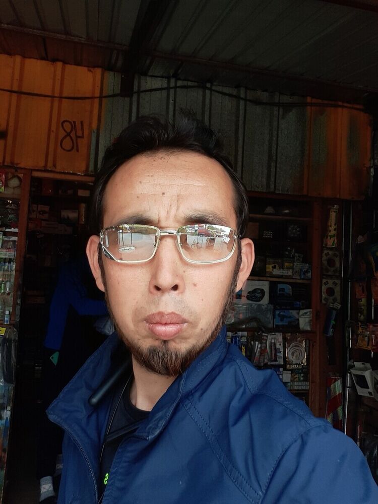  20251827  Quanish, 37 ,    