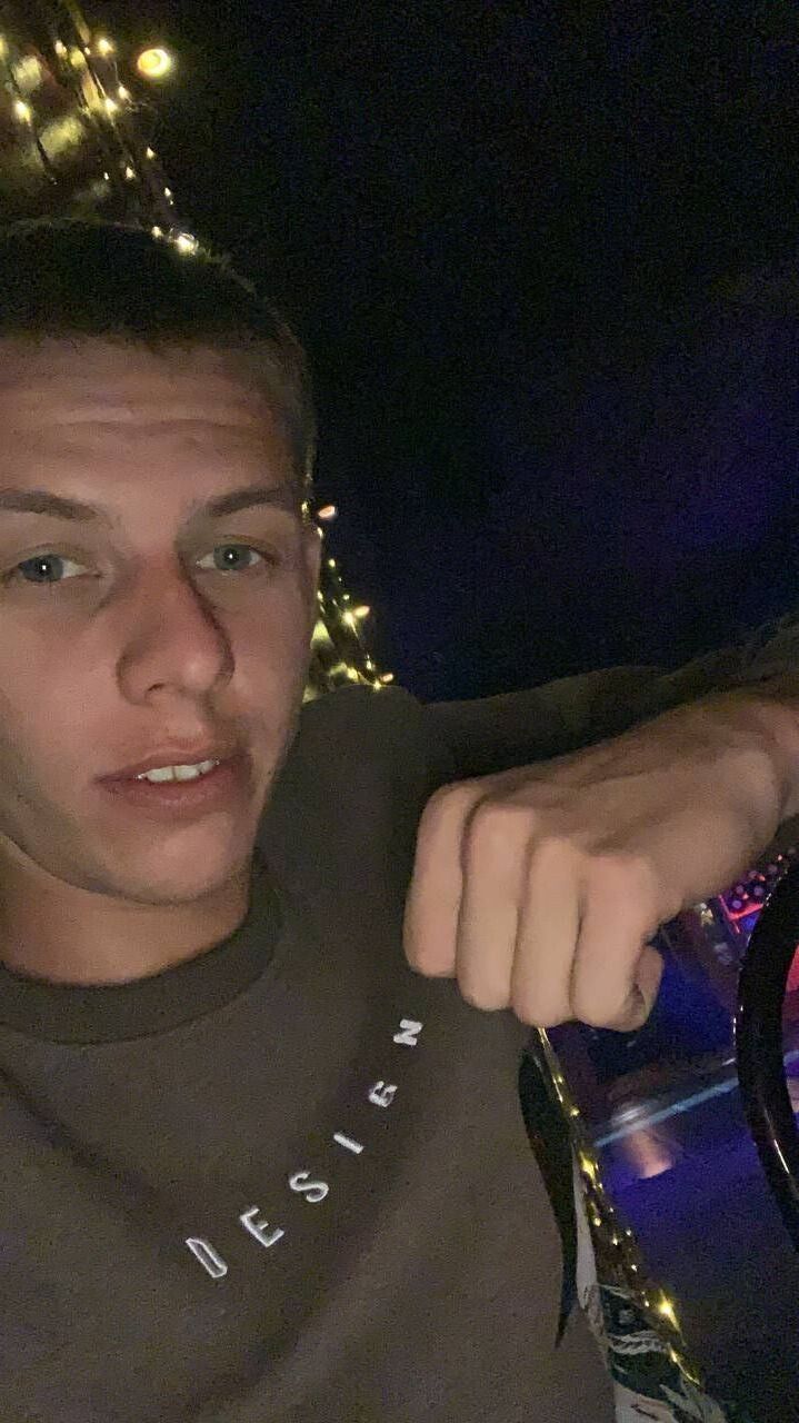  42585457  , 29 ,    