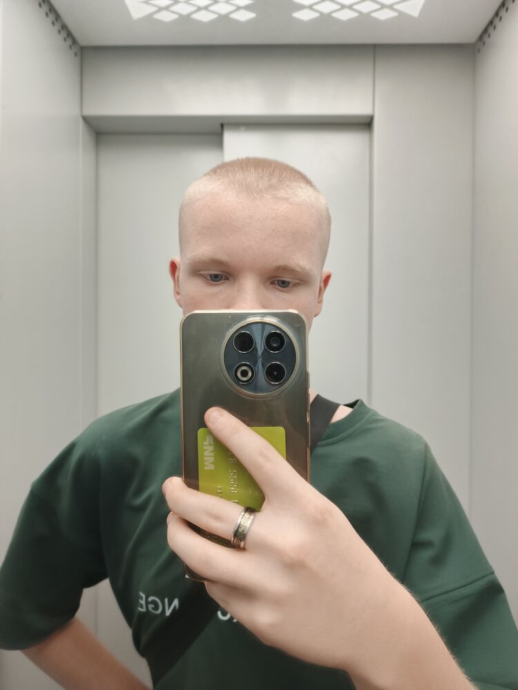  52797327  , 19 ,    