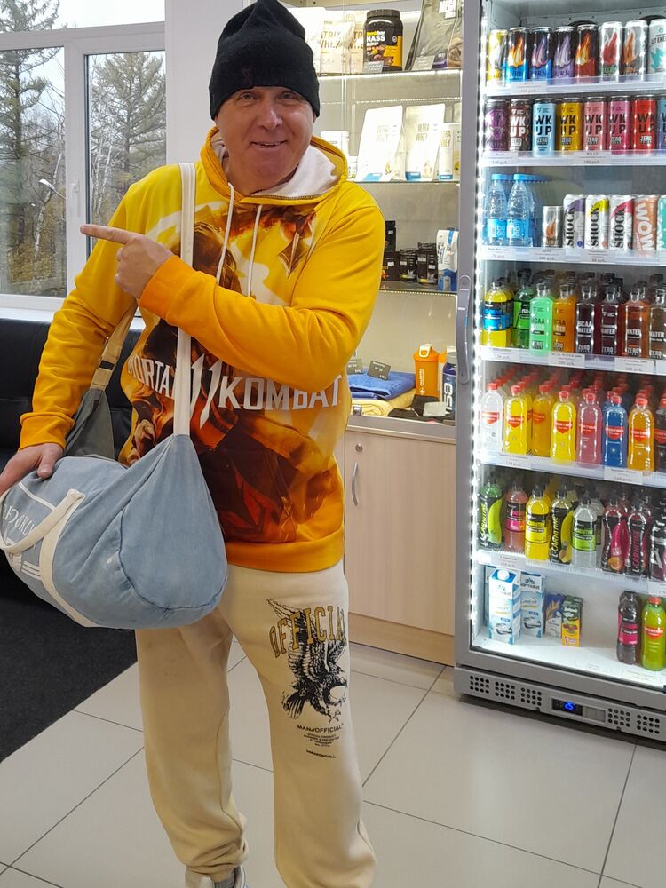  ,   Vyacheslav, 49 ,   ,   , c 